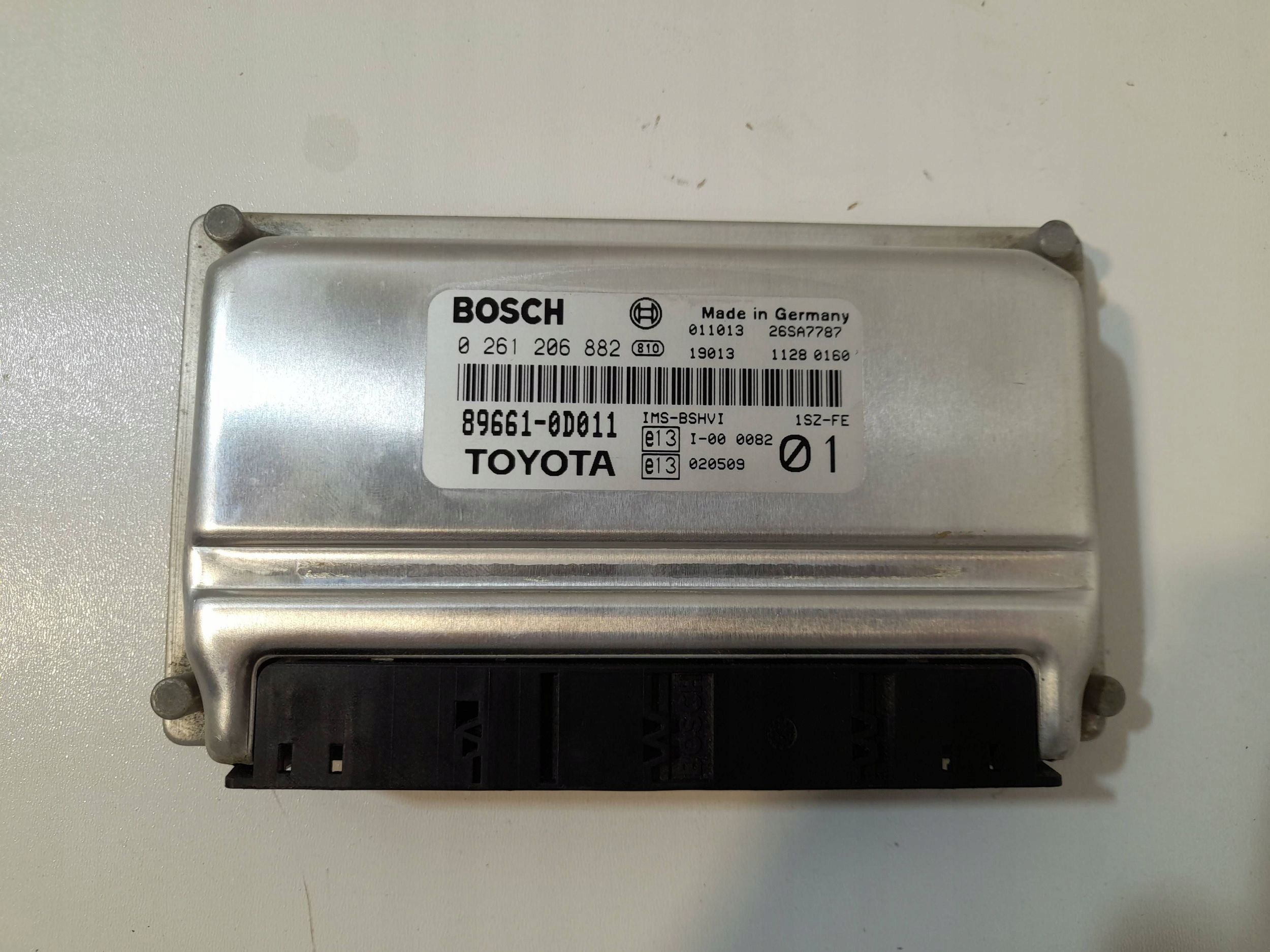 Toyota Yaris e Centralina / modulo ECU 896610D011 (W1)