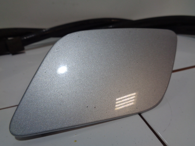 SPRYSKIWACZ XENON LEWY PRZÓD ZAŚLEPKA A6 C6 4F0955101 4F0955275 Wersja Europejska