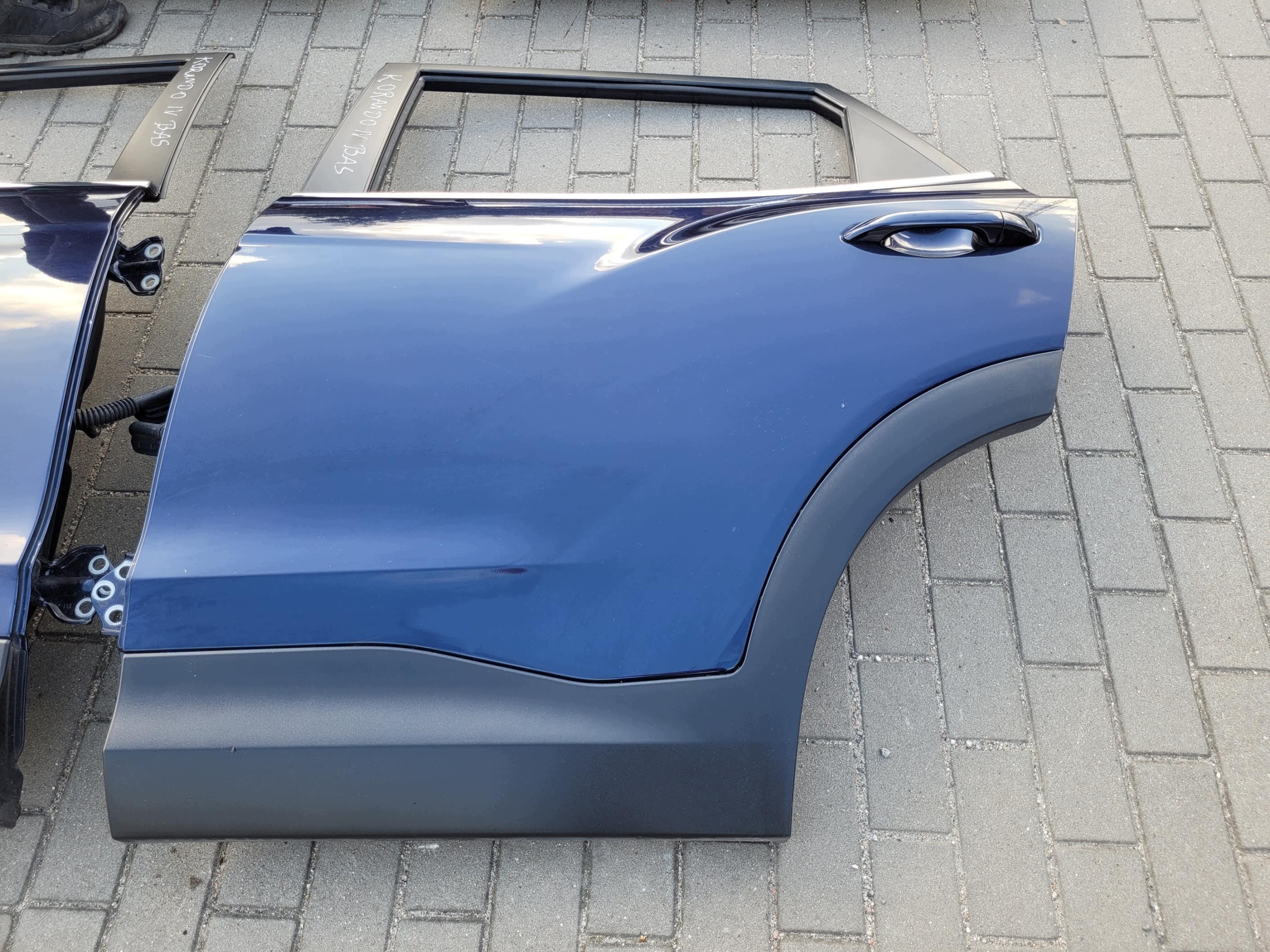 door rear part left rear. left complete BAS SSANGYONG KORANDO IV 4 C300