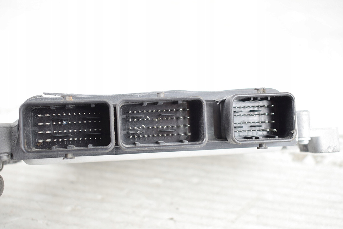 computer control unit RENAULT MEGANE III 237100120R