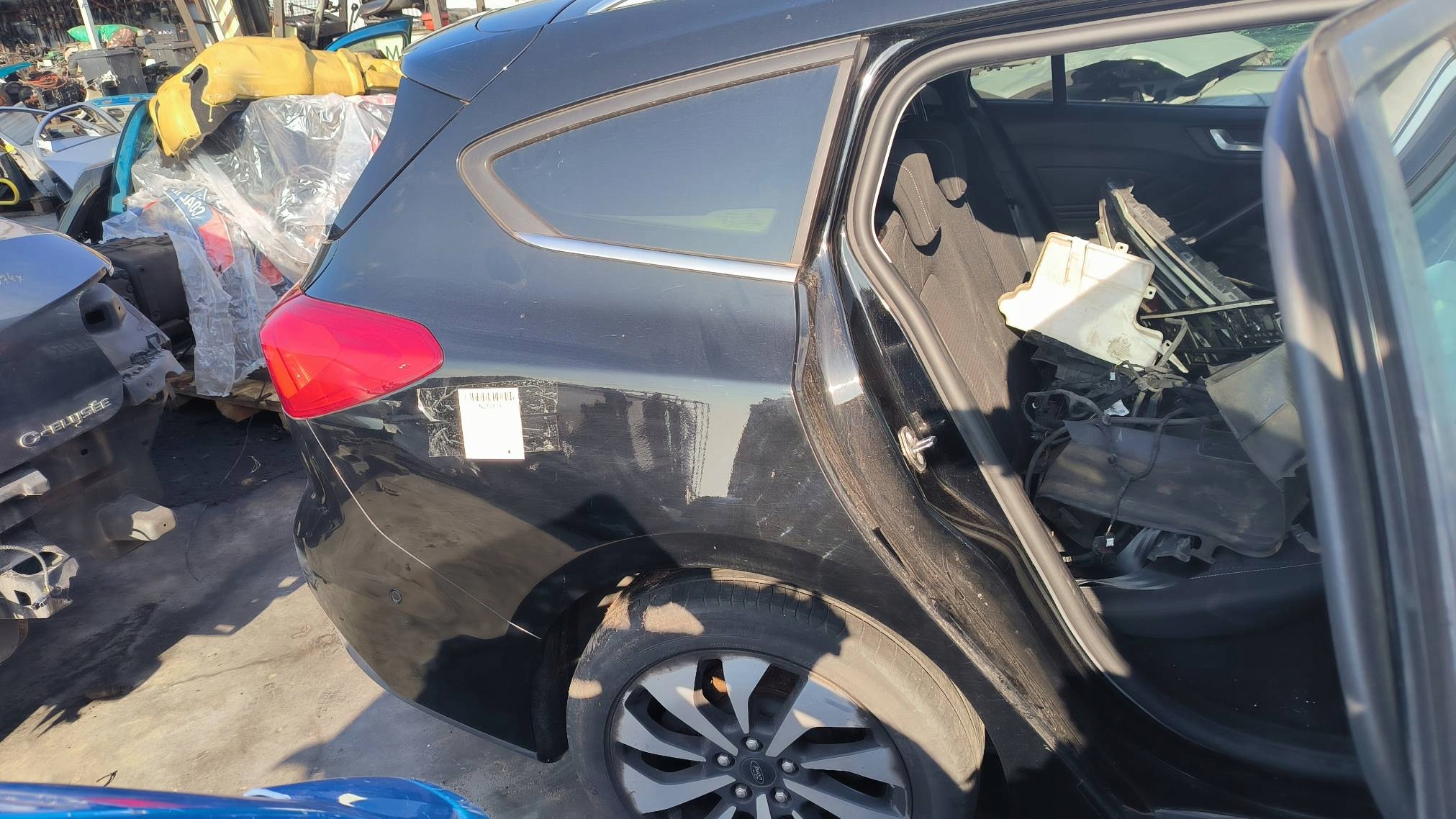 Longeron Aile Droite Arrière SHADOW BLACK FORD FOCUS MK4 KOMBI