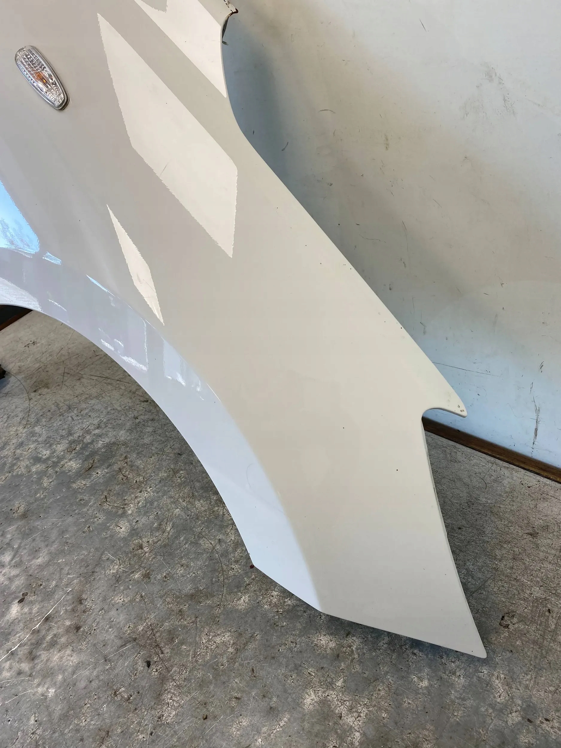 KIA RIO IV fender right front BIALY UD