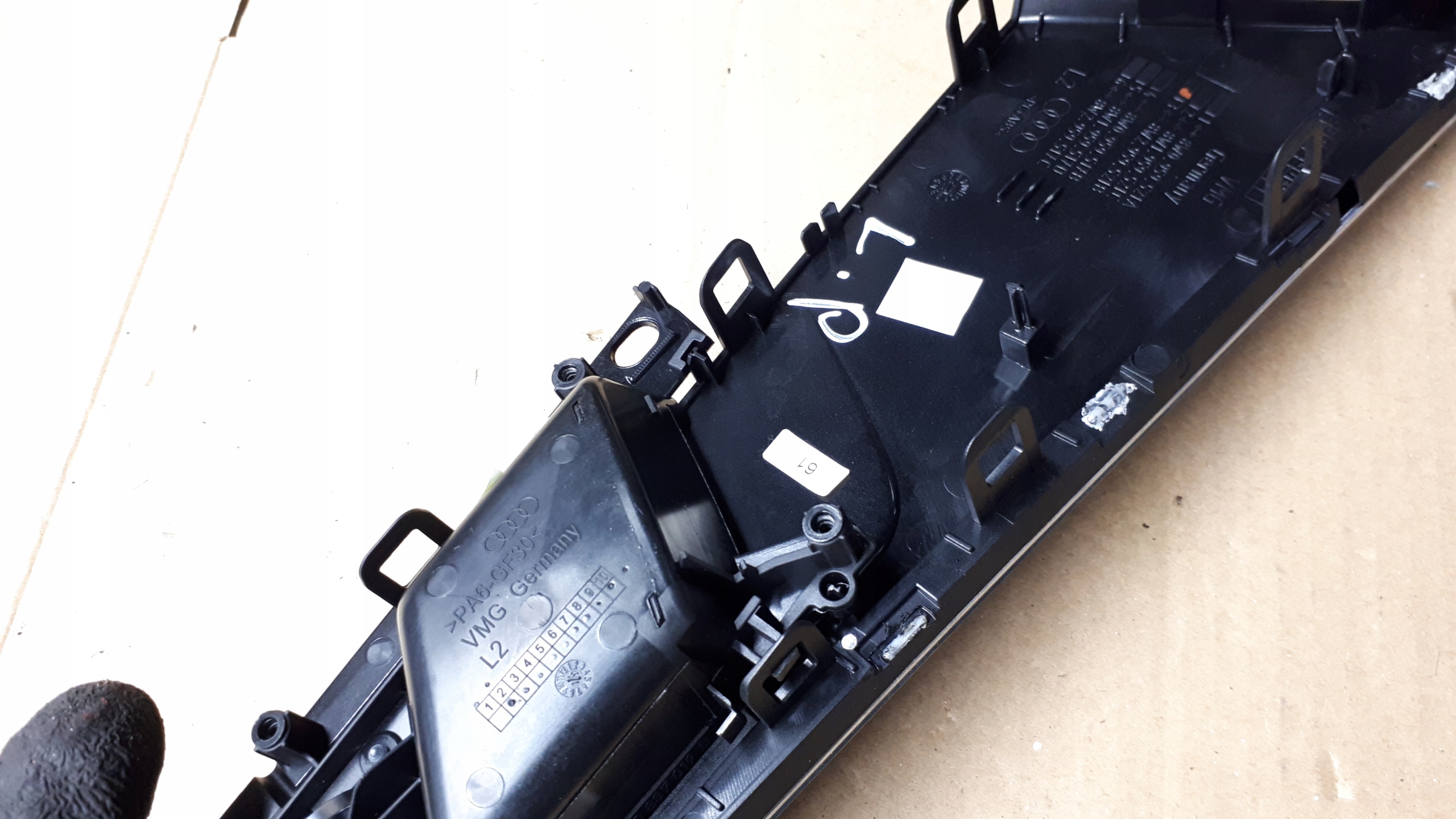 Audi A4 A5 8W ручка двери внутренняя 8W0959521A