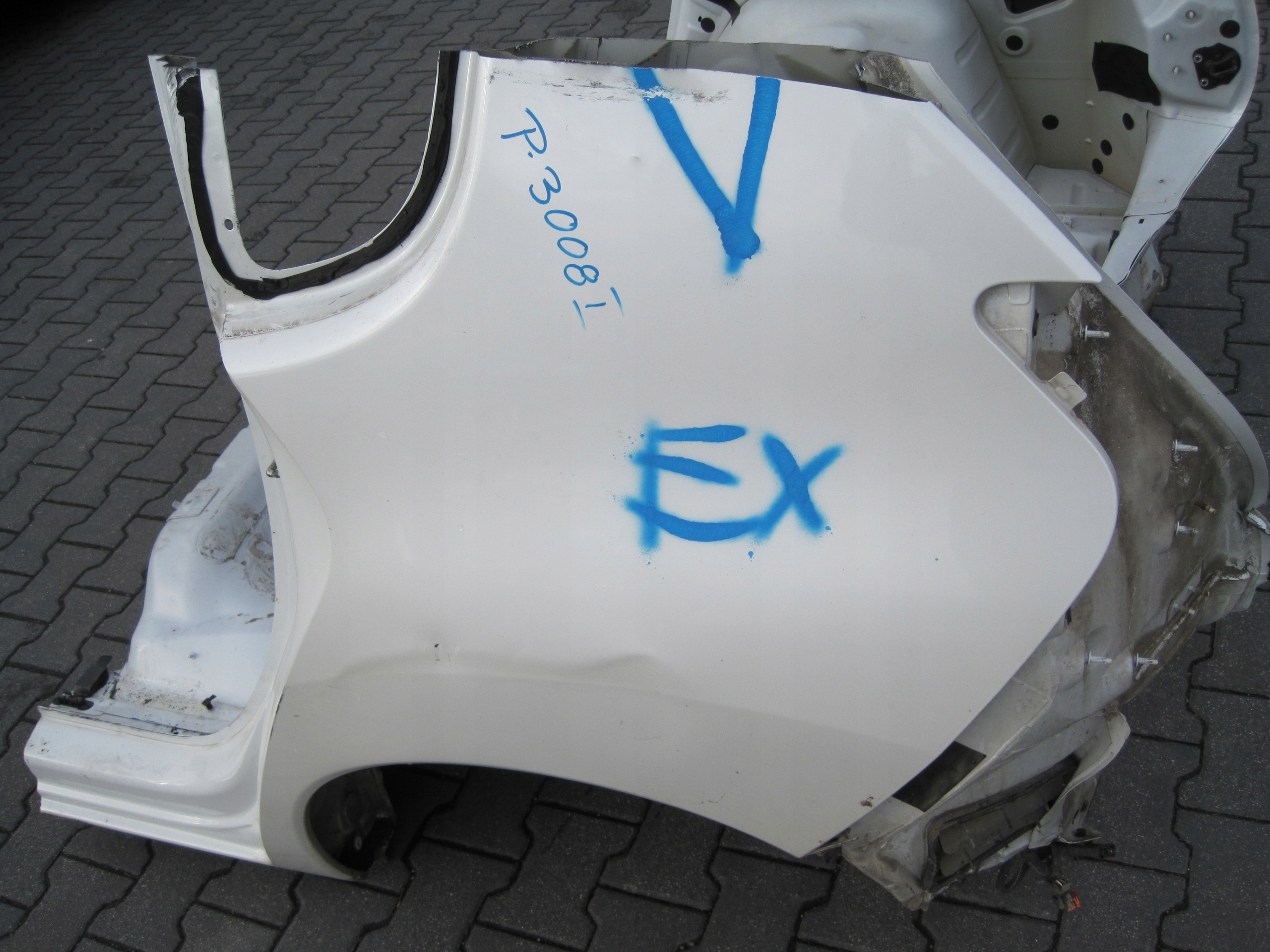 LONGHERONE parafango posteriore Coppa PEUGEOT 3008 e