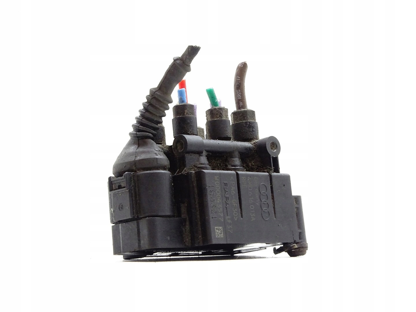 ROZDZIELACZ Sensor Achsträgers AUDI Q7 4M 15- 4M0616013A