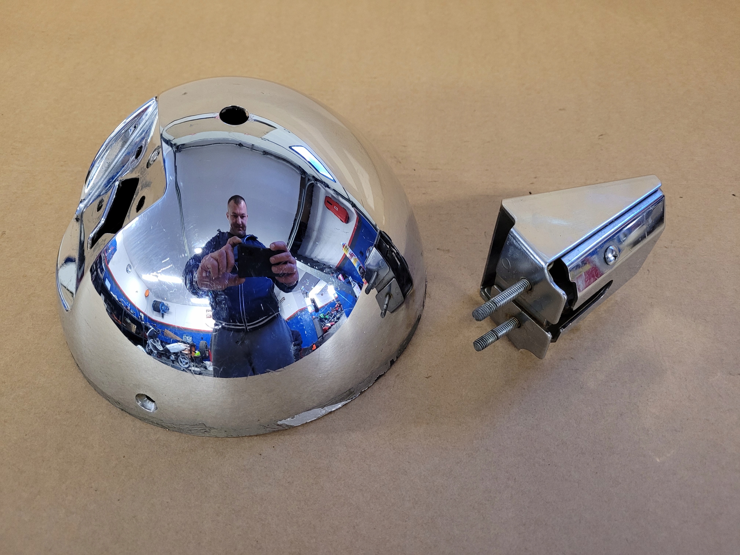 SuzVZ800-reflektor - Фара передняя лампа Suzuki VZ 800 корпус