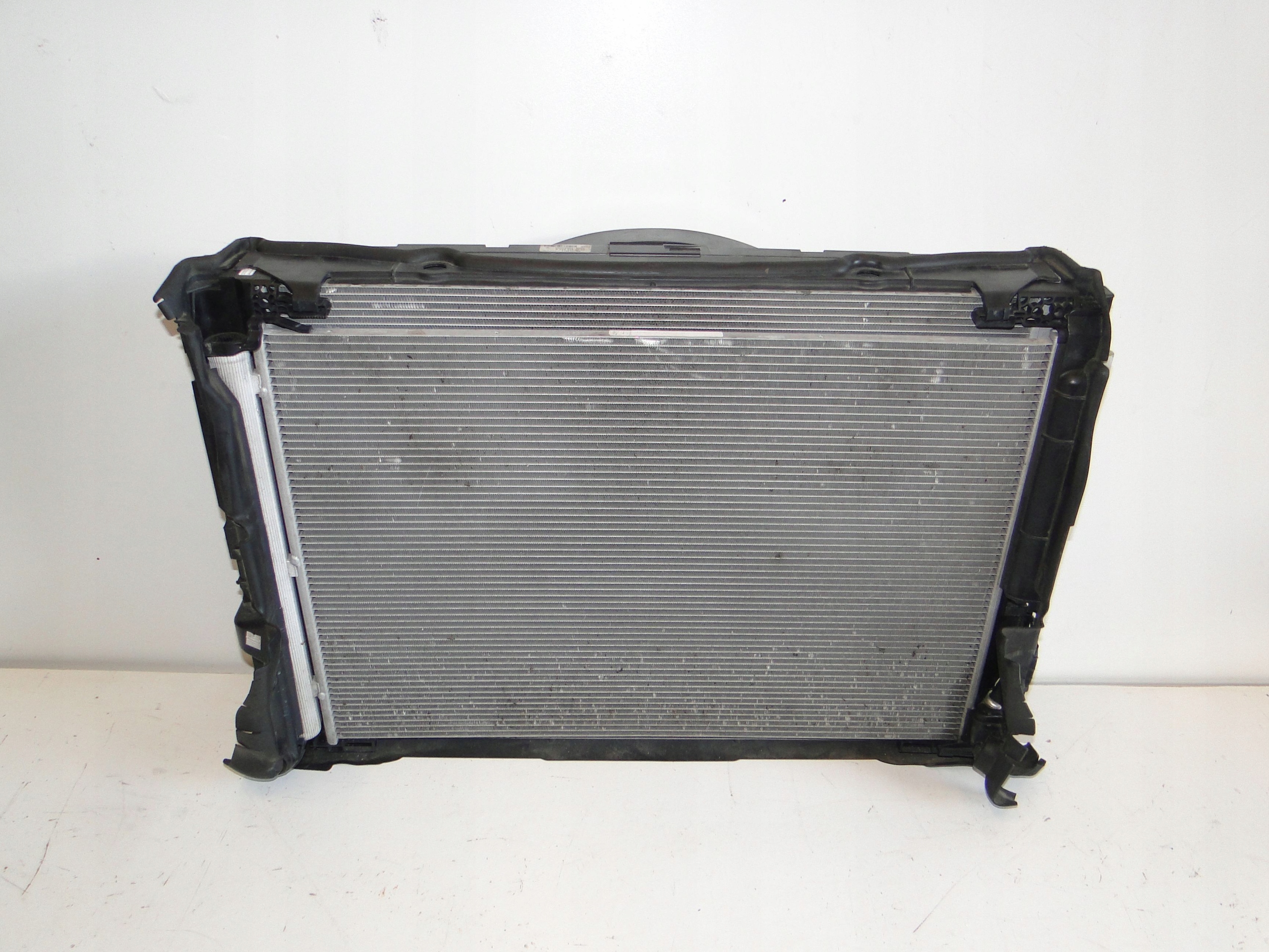 MERCEDES E KLASA 213 W213 LIFT KOMPLET CHŁODNIC Producent części Mercedes-Benz OE