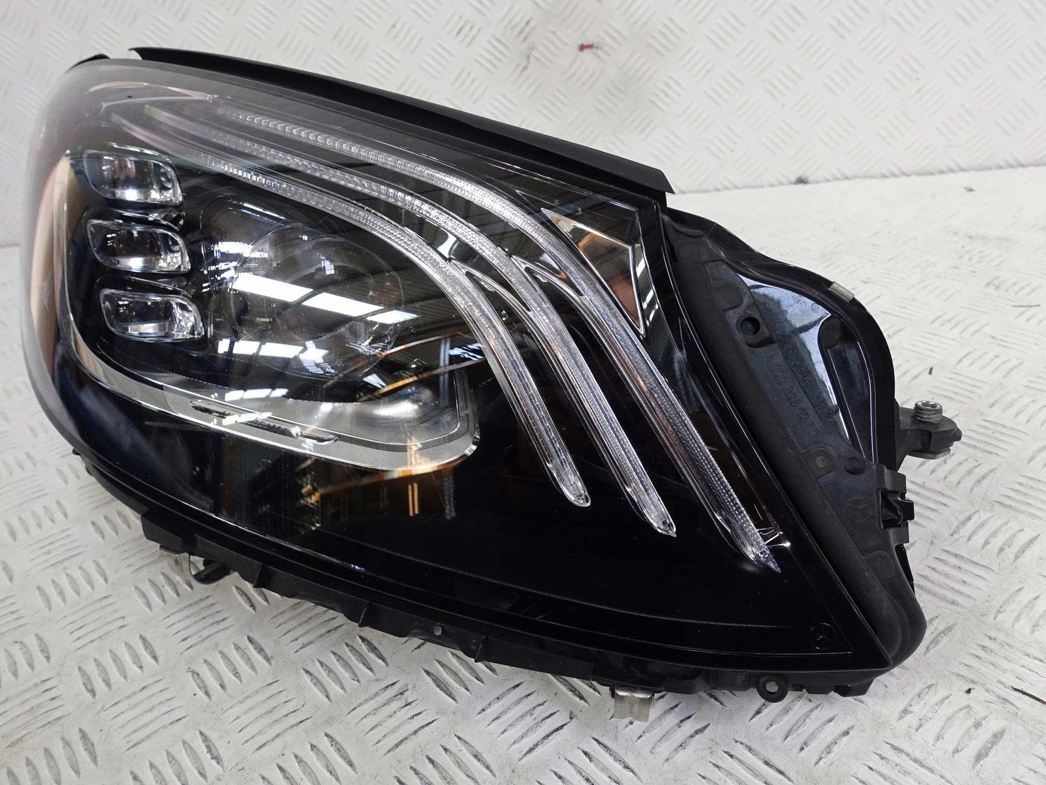 S-KLASA W222 MOPF LIFT 17- LED MULTIBEAM front EU