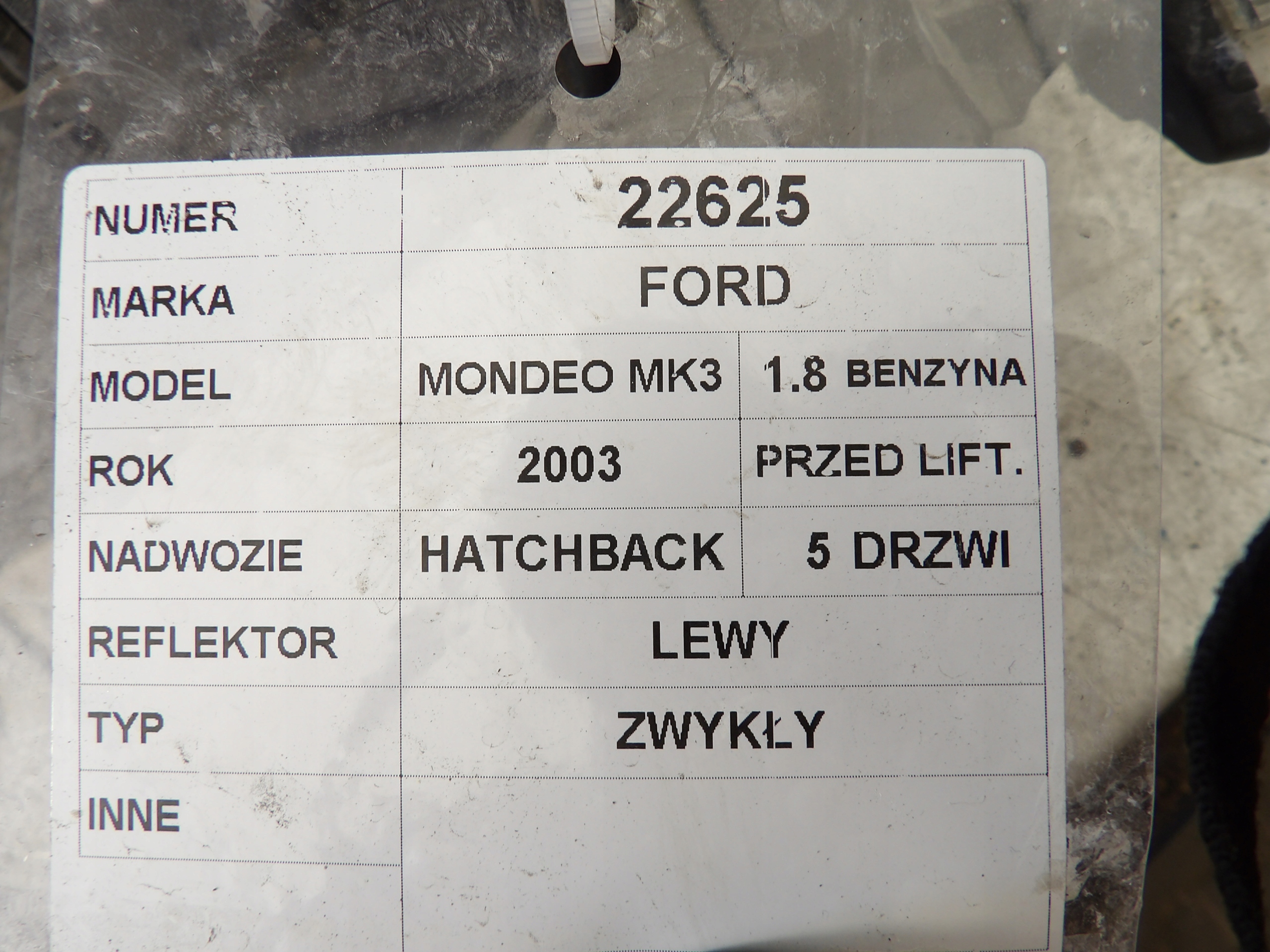 Ford Mondeo MK3 light front left