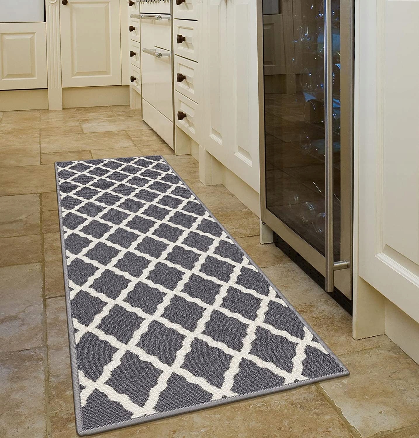 Ottomanson Glamour Collection elegantní koberec s gumovou spodní stranou 50x150 šedý