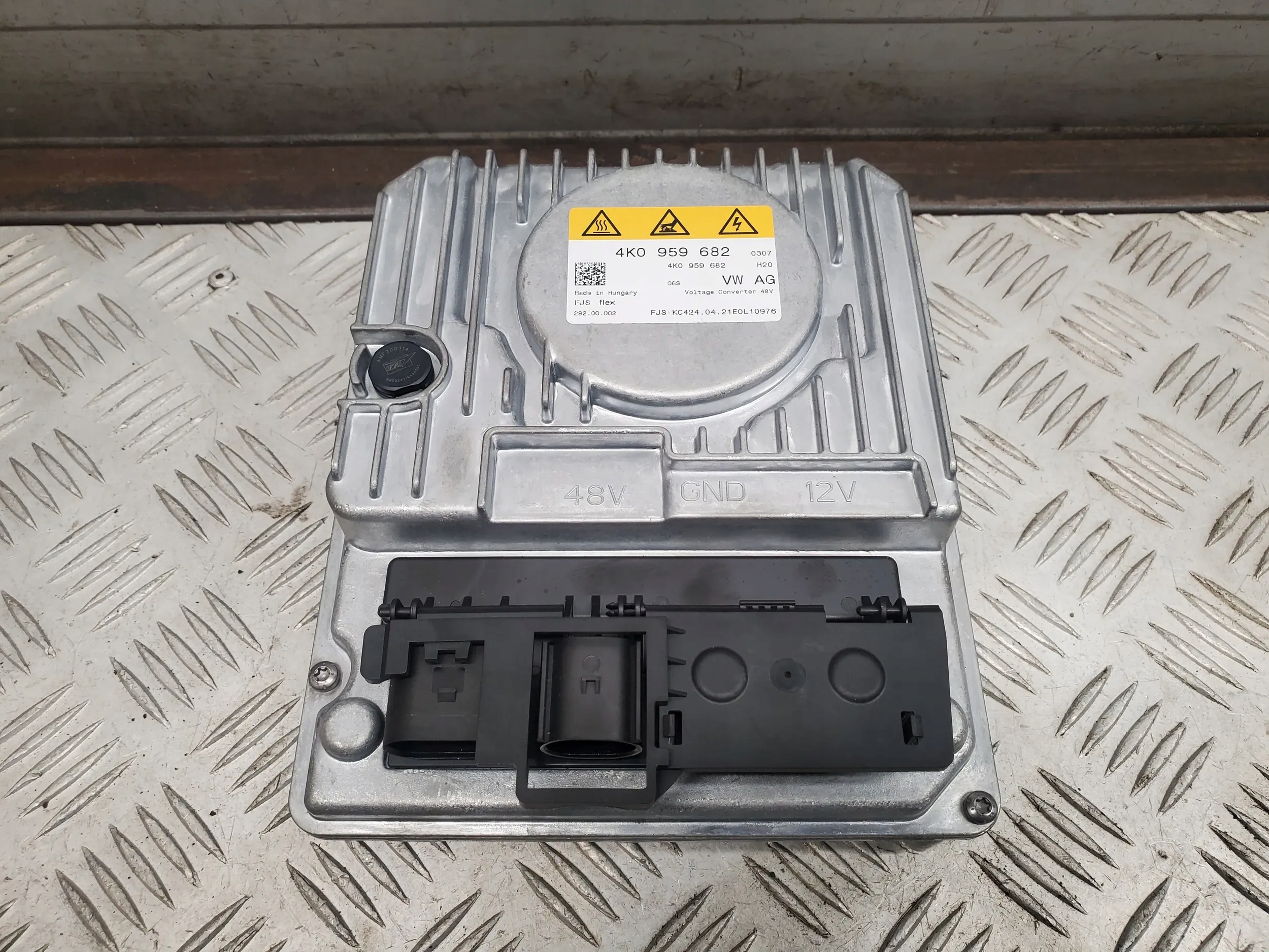 Audi Q8 4K0959682 Przetwornice