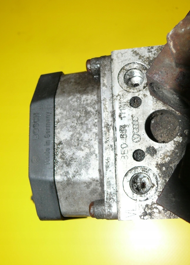 Pompa ABS ESP AUDI A8 D2 3.7 V8 230KM AEW 94-98r. 8E0614111M 0273004134