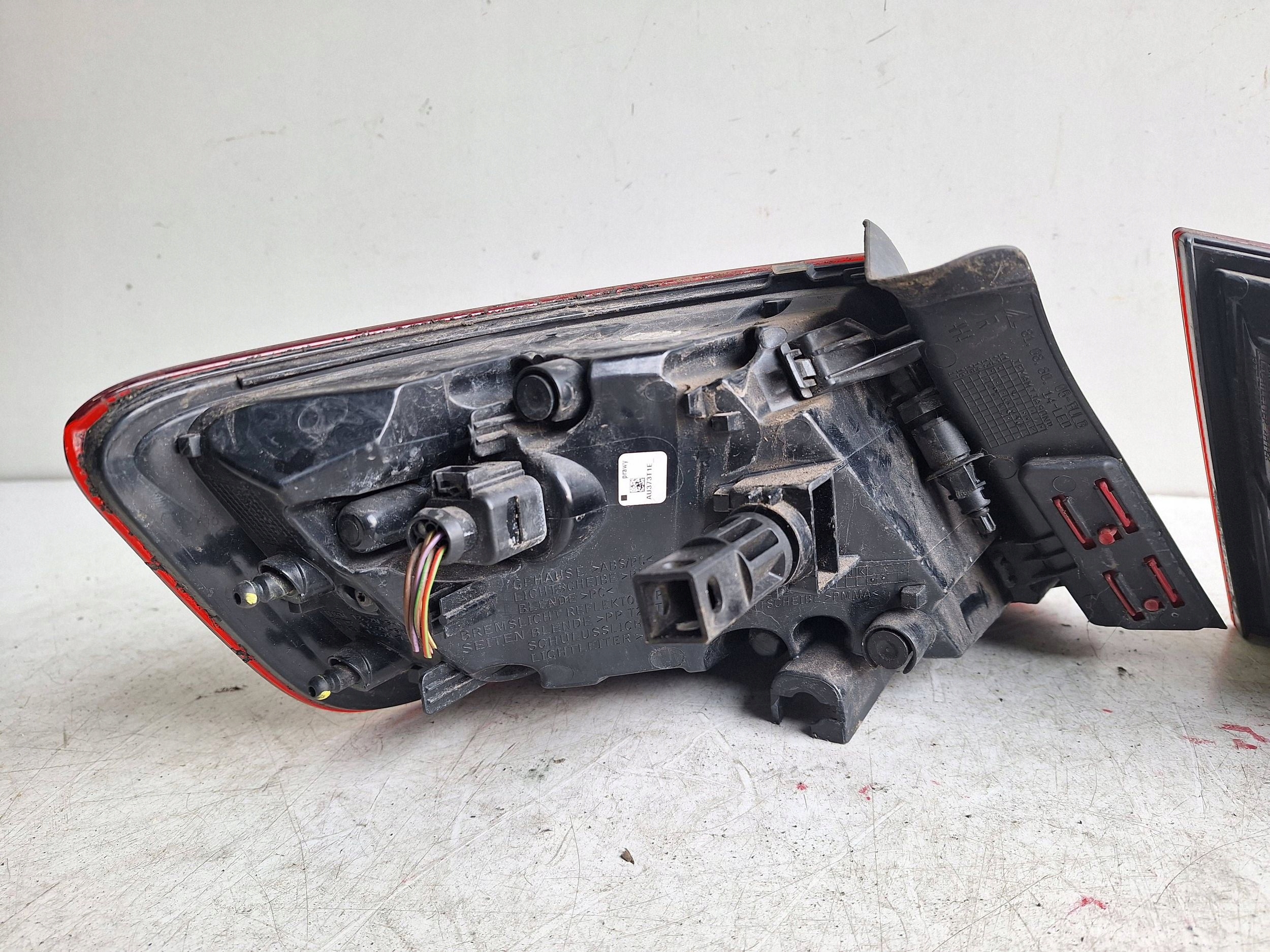 AUDI A3 8V SPORTBACK 12-16 light right 8V4945096D