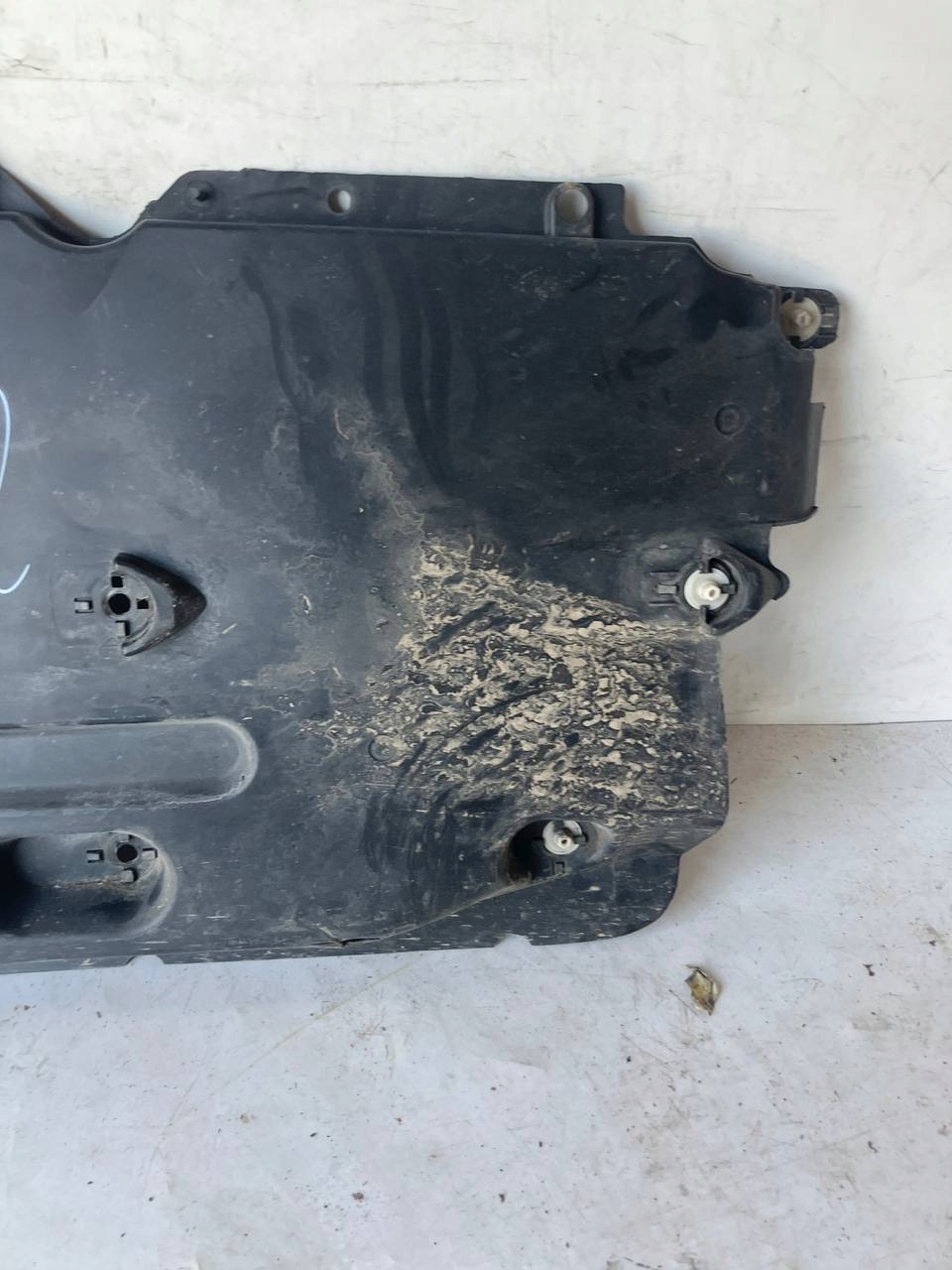 cover cover lower chassis left CITROEN C3 III C4 CACTUS 9829740680