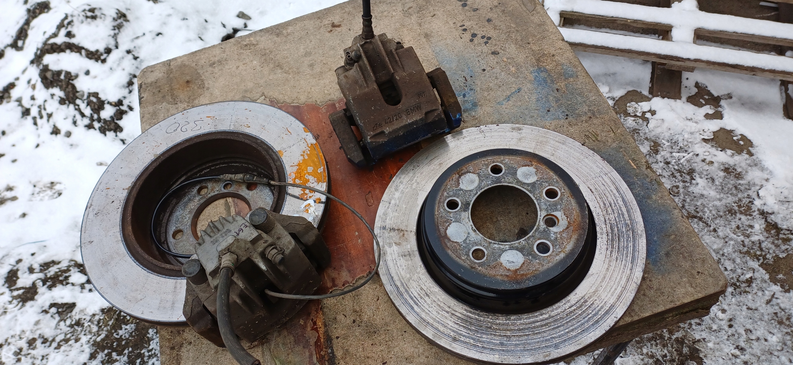 BMW E60 E61 D calipers brake discs KOMPLET rear part 320MM