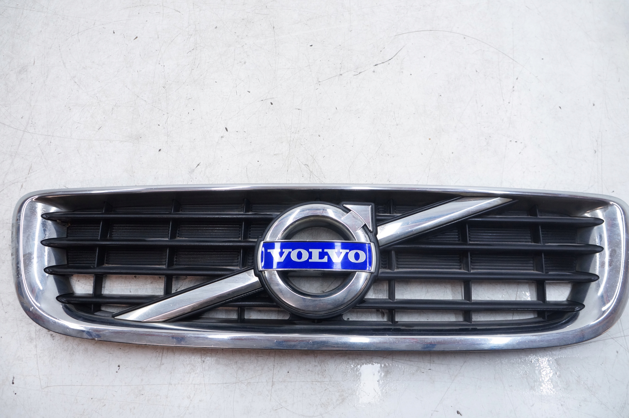 VOLVO S40 II V50 LIFT ATRAPA GRILL GRIL 31290537
