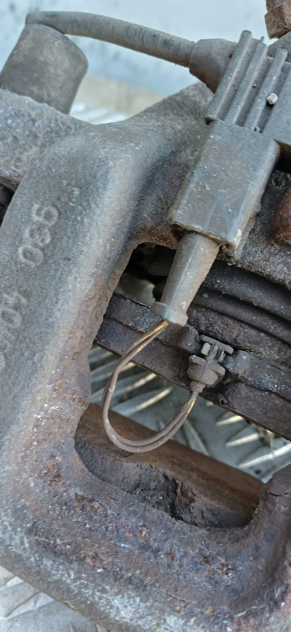 MERCEDES W204 Bremssattel Bremse Sattel Brems- heck links oder rechts 930 40/42