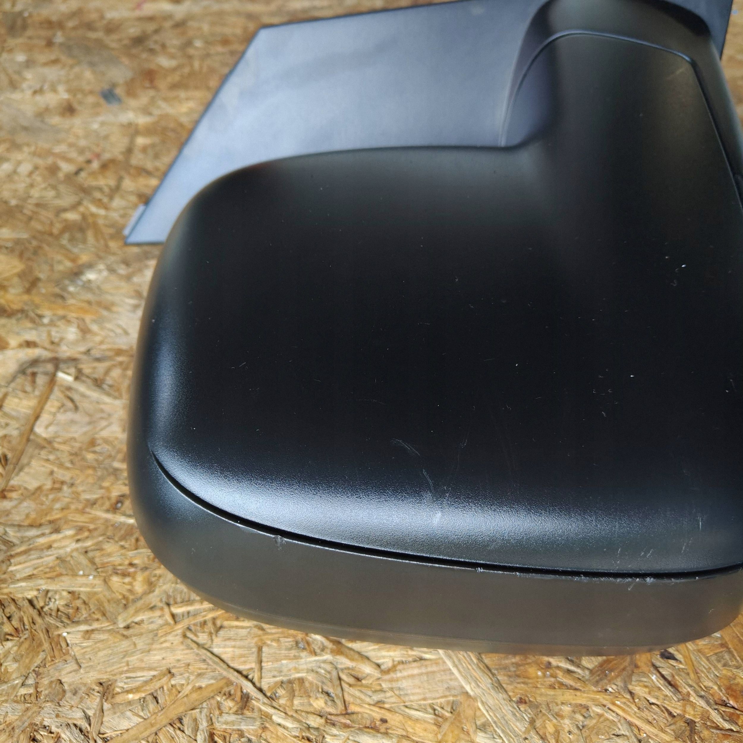 Volkswagen Caddy 2k5 electrics mirror side right side