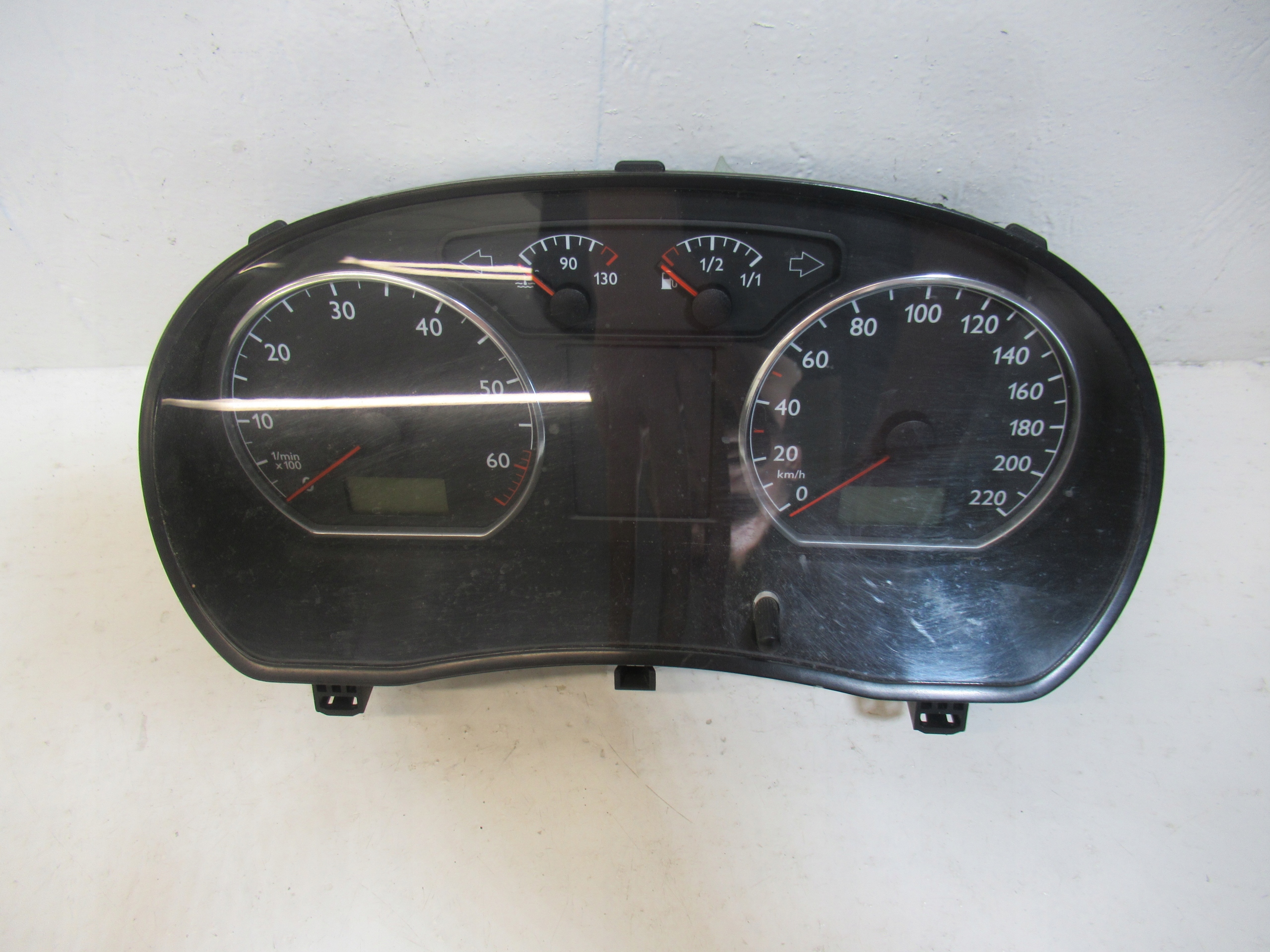 dials dials VOLKSWAGEN POLO 4 1.4 FSI 6Q1920821