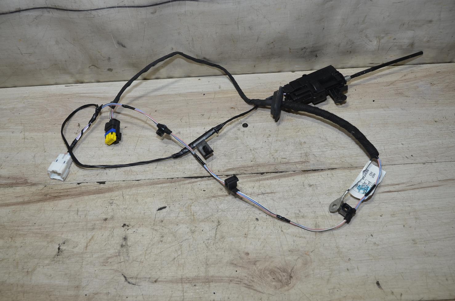 bundle przewodow lock door Renault Captur 16r