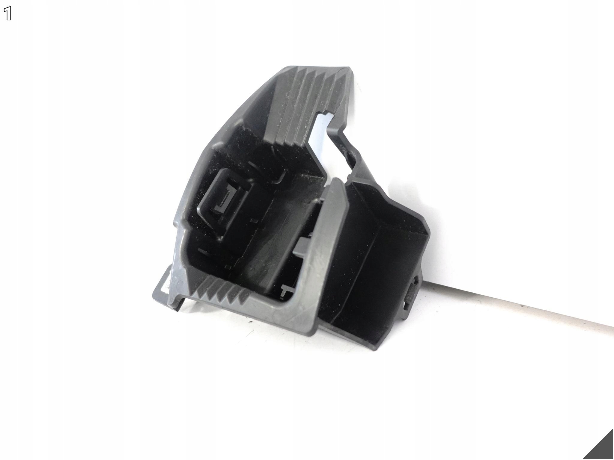 MERCEDES C-KLASA W206 AMG 21- support holder bracket W bumper left rear part