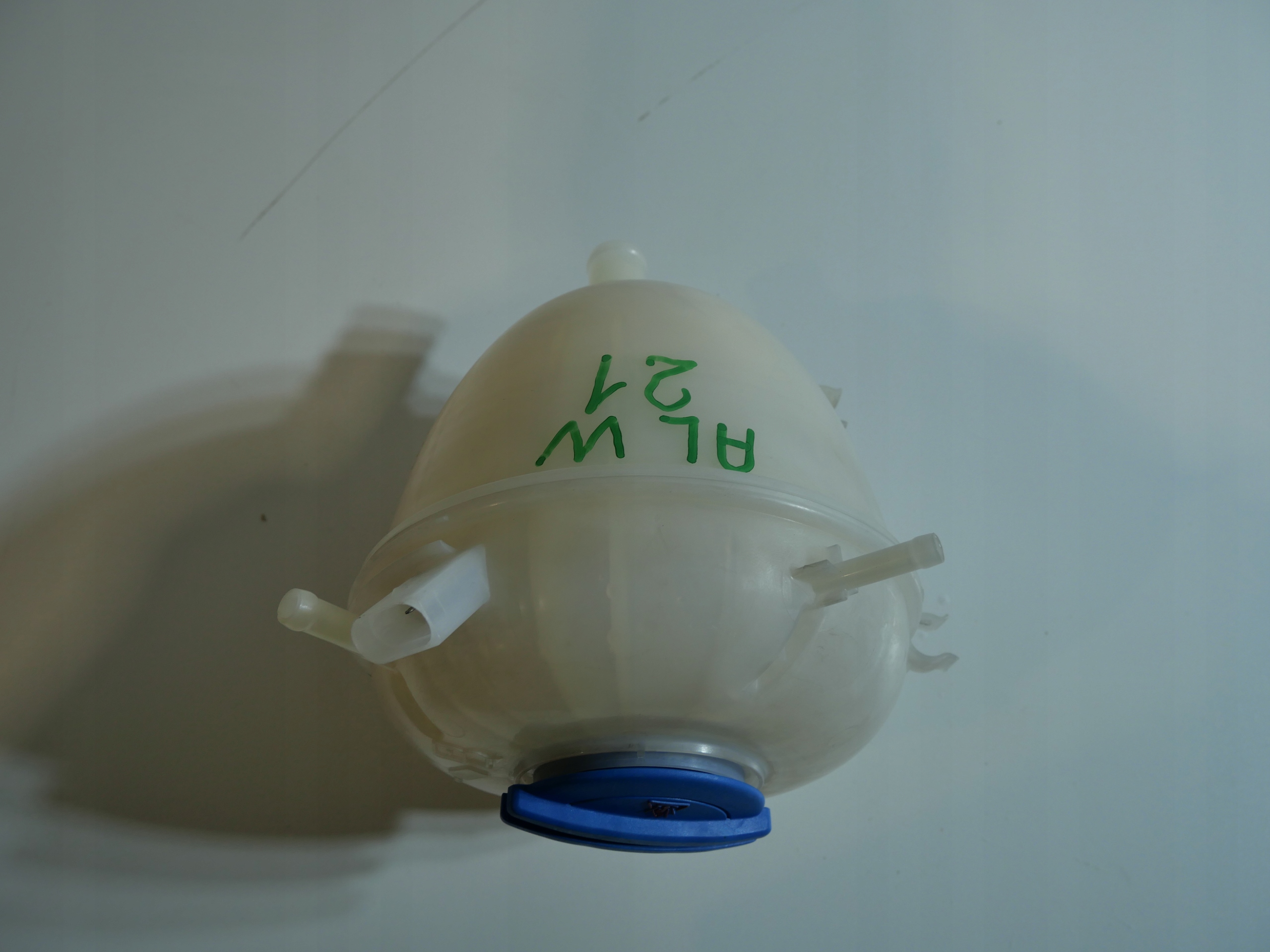 VW T6 water tank 7E0121407B