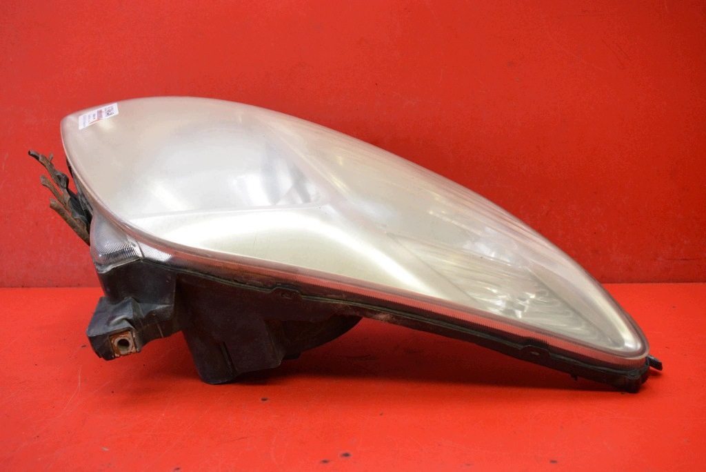 REFLEKTOR left light front EU TOYOTA PRIUS 2 II XW20 03-11