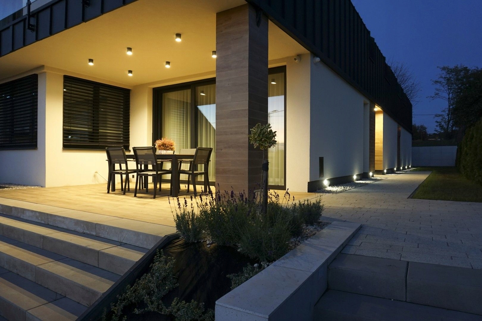 Lampa elewacyjna ADELA MIDI wisząca IP54 SUMA grafit M1455 DG Kod producenta M1456 DG