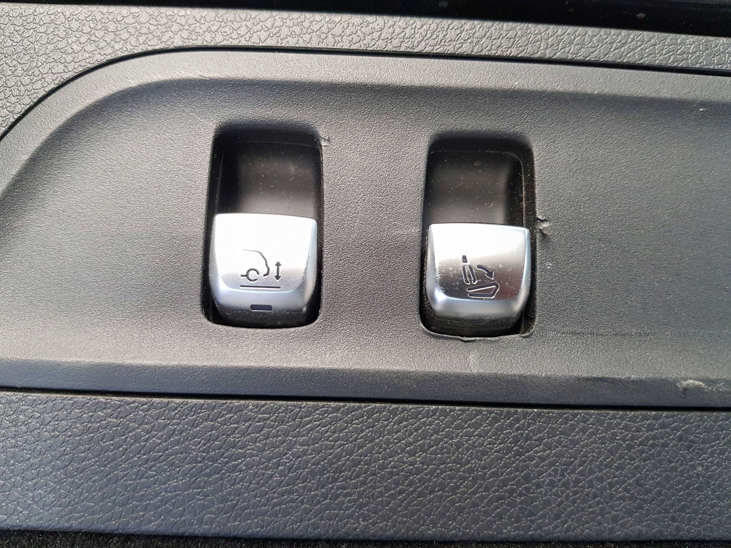 boot upholstery left rear part A2536807500 MERCEDES GLC W253