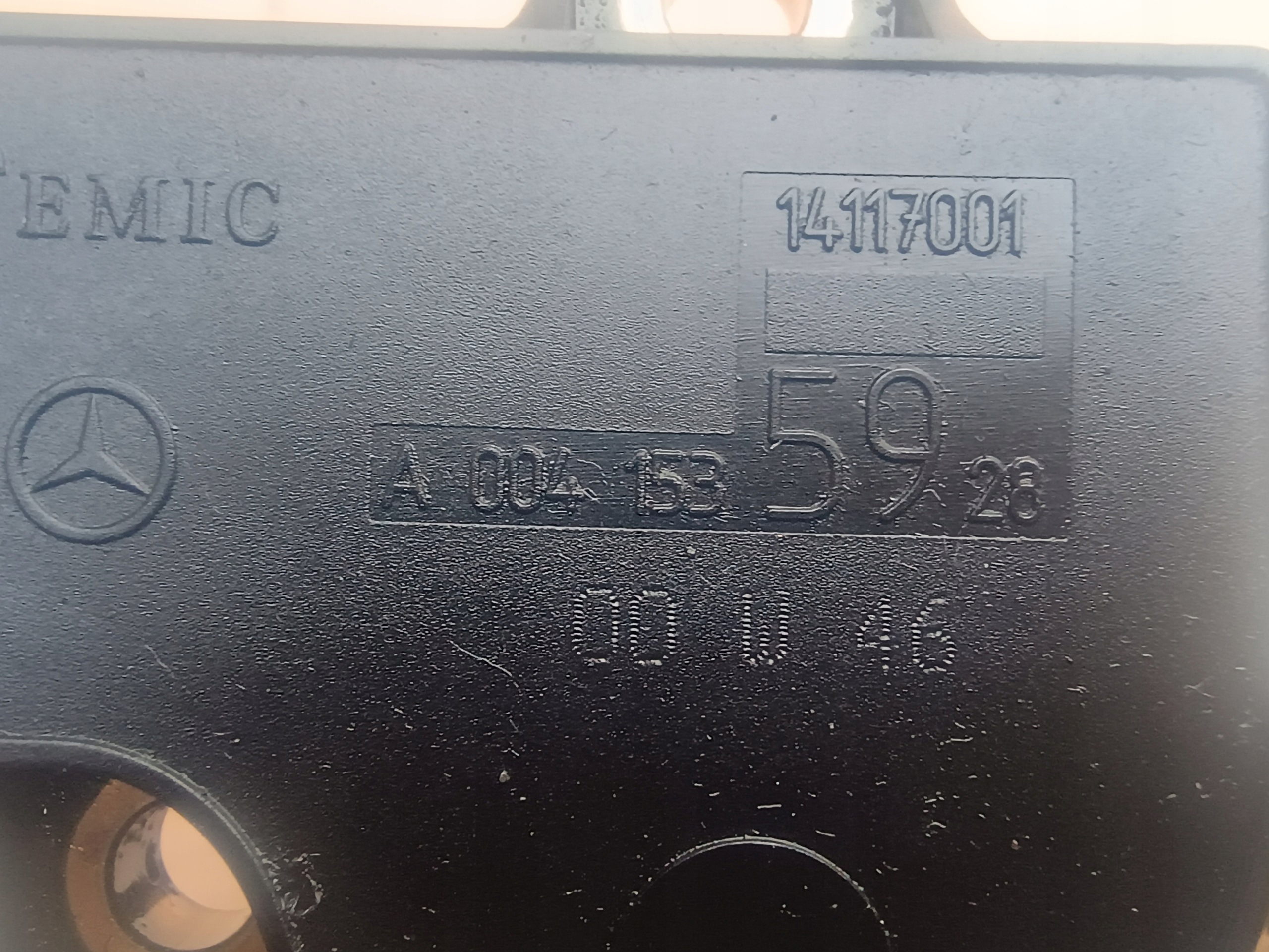 Sensor oil W MISKE A0041535928 MERCEDES 2.2 CDI