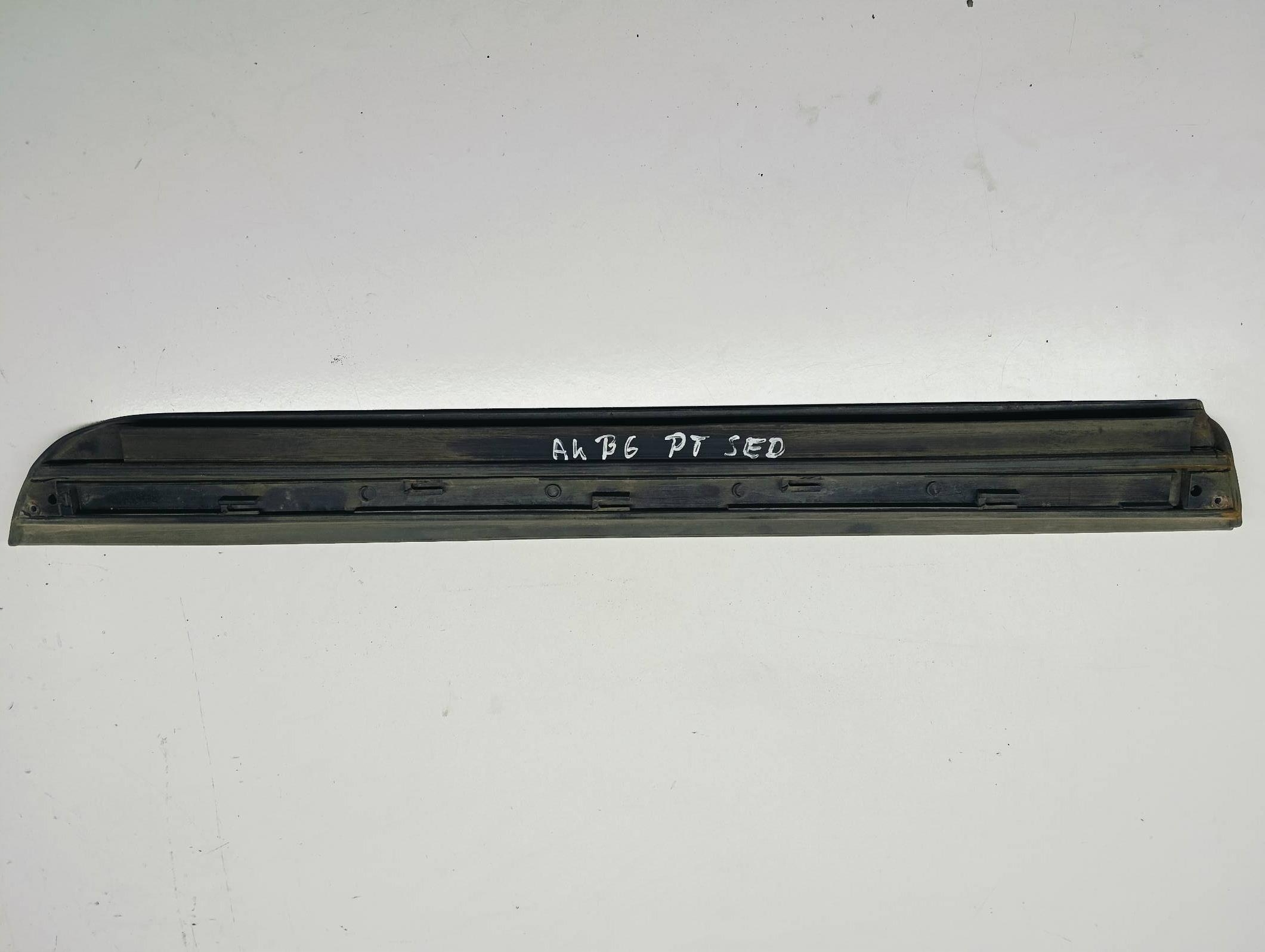 moulding door right rear part Audi A4 B6 2.0 20V 8E0853970