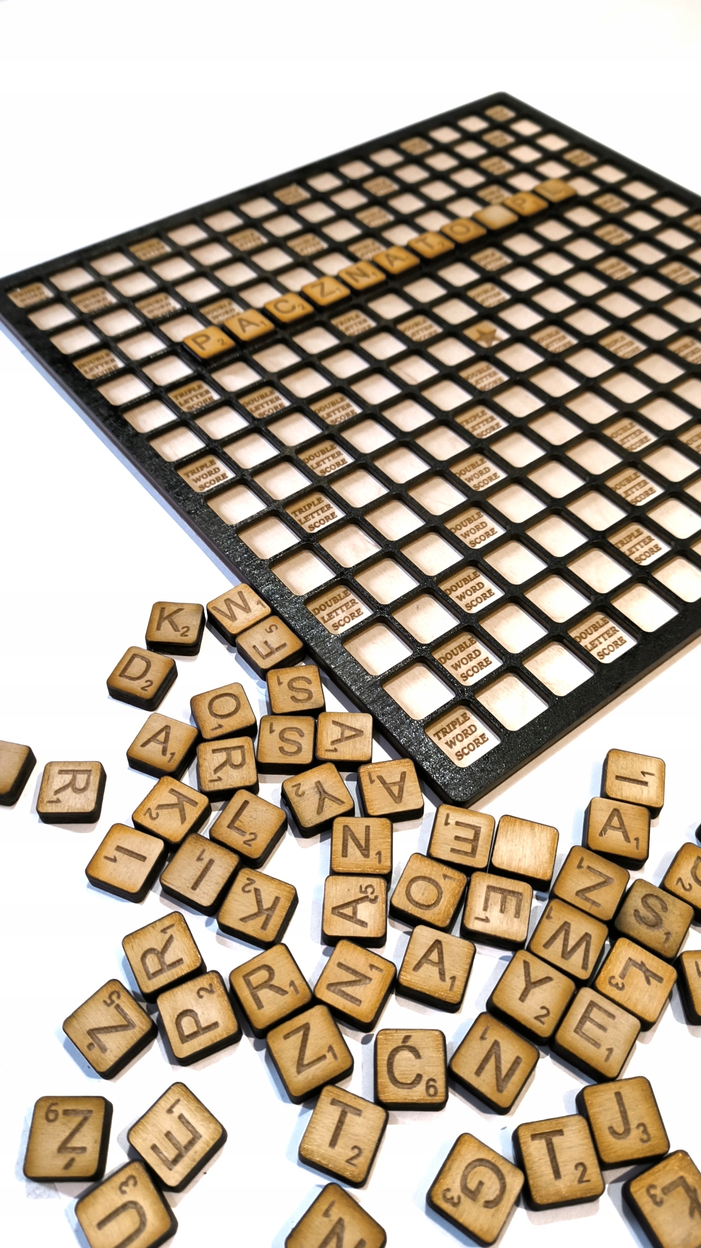 

Gra Słowna Scrabble Polska Wersja Drewniane Eko