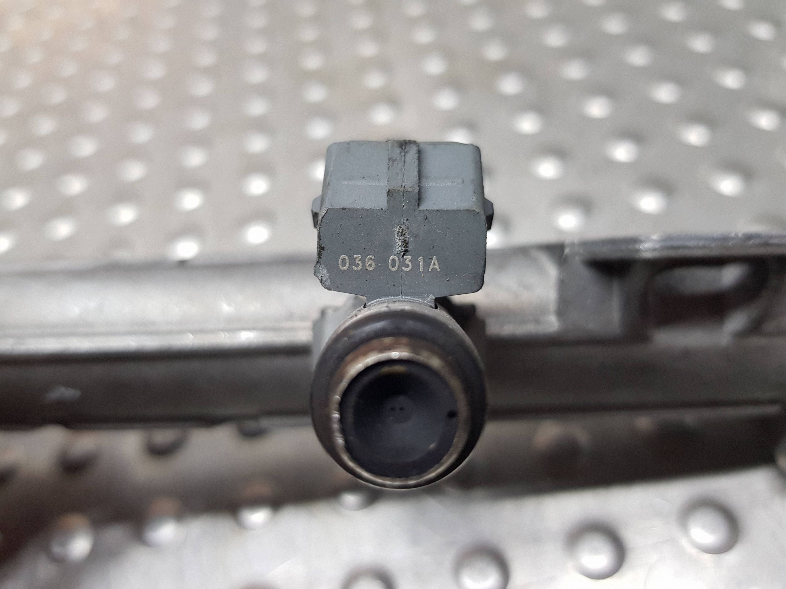 Rampe injection 3 Injecteurs KPL 036031A GOLF IV A3 8L LEON et 1.6 16V