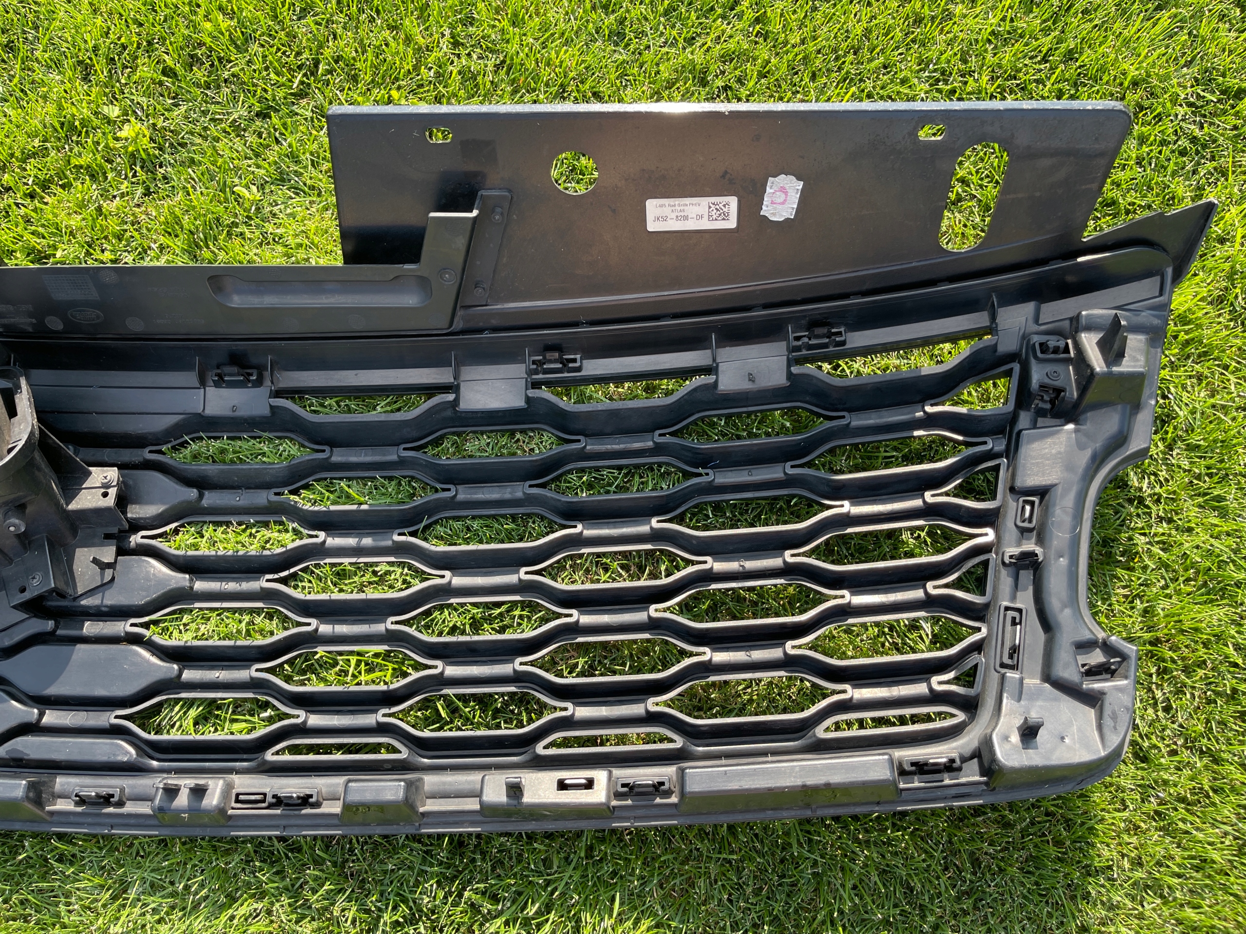 RANGE ROVER VOGUE HYBRYDA ATRAPA GRILL JK52-8A050 Stan opakowania uszkodzone