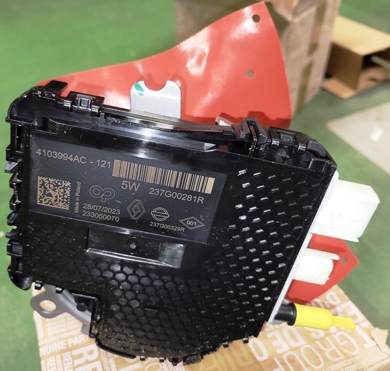 NOWY ORYGINALNY STEROWNIK POMPKA ADBLUE RENAULT KADJAR 237G00281R Producent części Renault OE