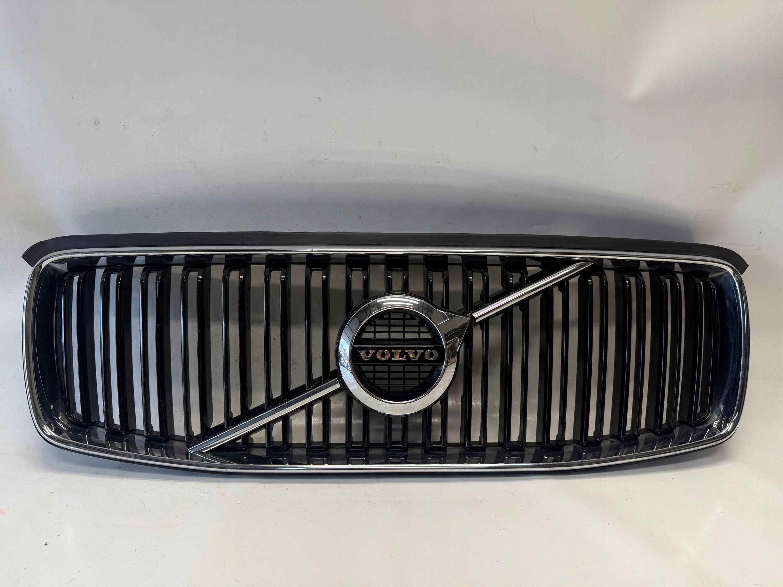 VOLVO XC90 II GRILL ATRAPA 31425930 31383921 31425020