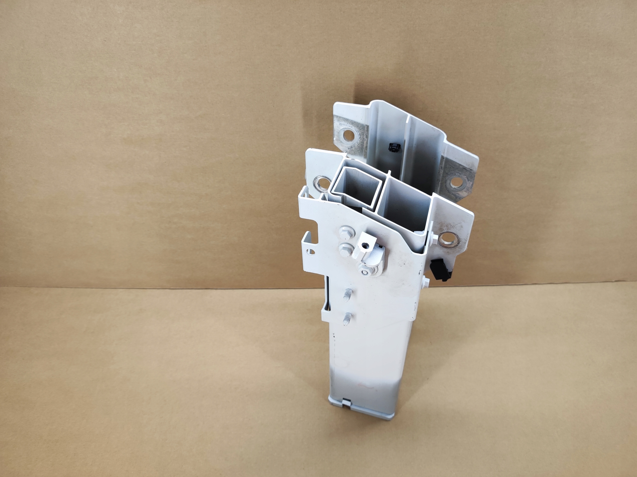 0572 31420636 - Правая зона раздавливания VOLVO V90 II S90 II 2016-