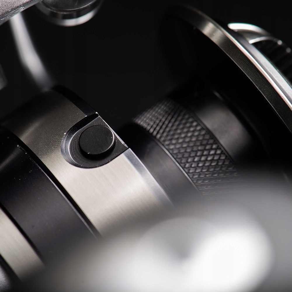 KOŁOWROTEK NA SUMA SAVAGE GEAR SGS6 18000 FD Model SGS6