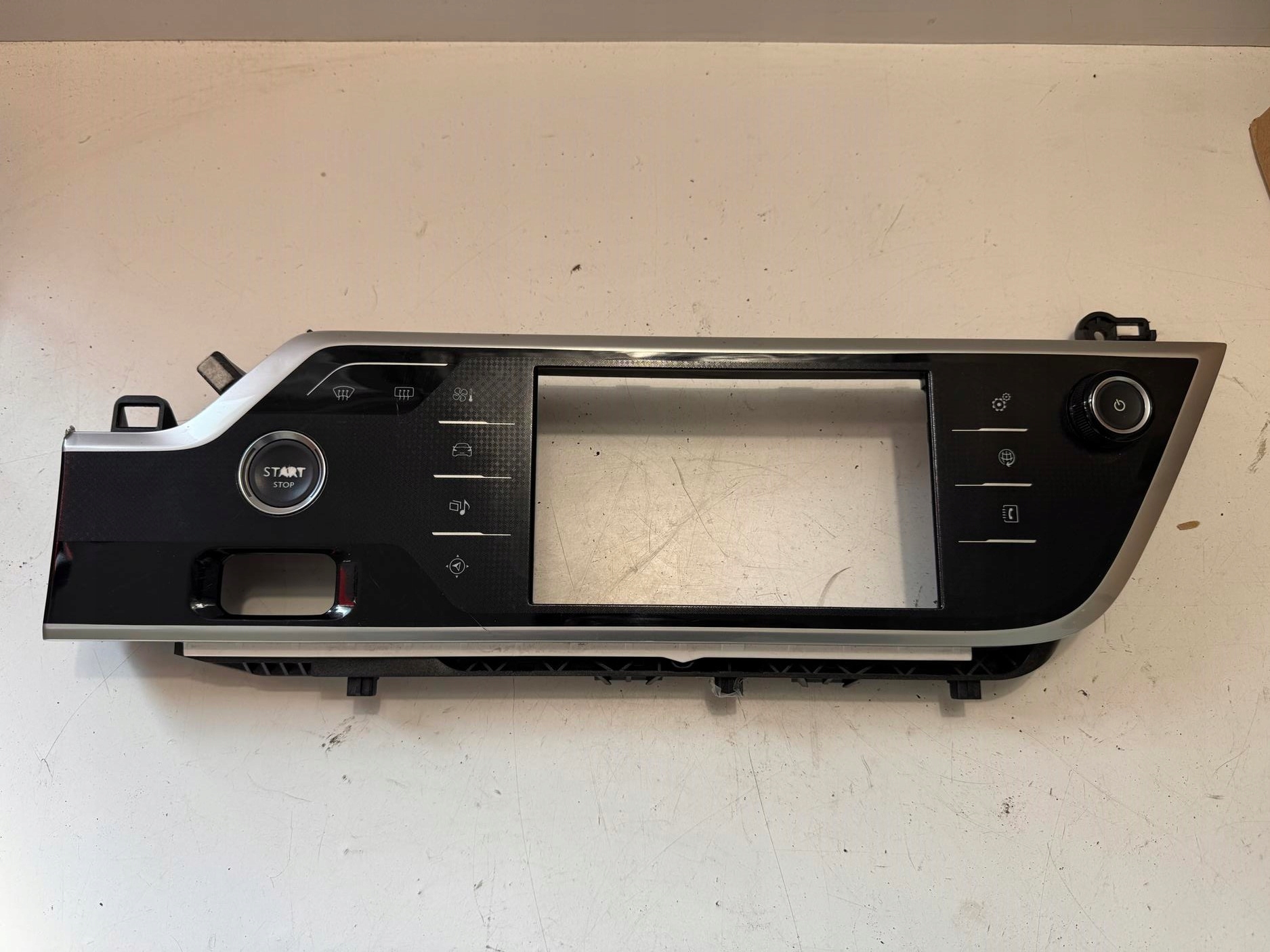 Kierunkowskaz Citroen C4 w Panele sterowania, przełączniki