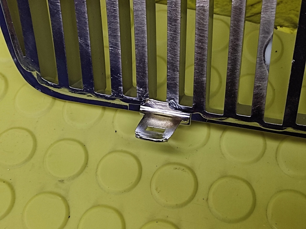 volvo S80 решетка радиатора