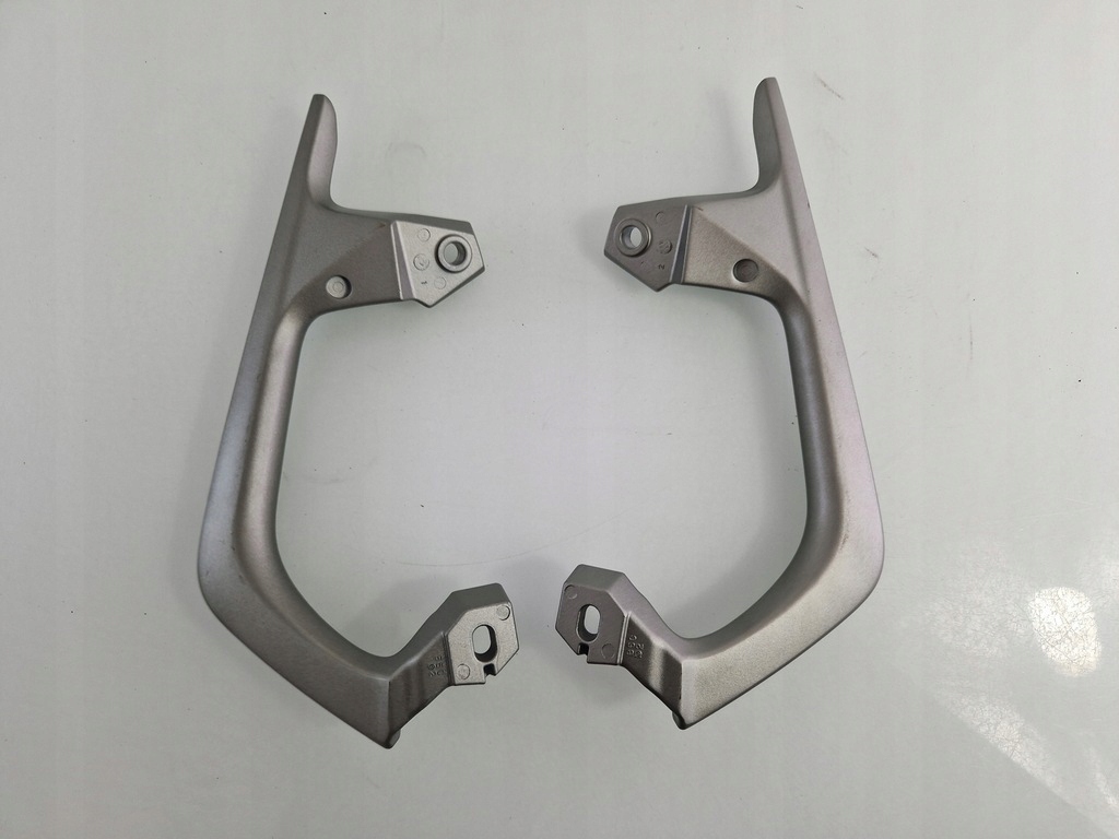 Rukoväte Držiaky Uchyty Cestujúceho Upevnenie Pravá ľavá Yamaha MT-09 Tracer 900