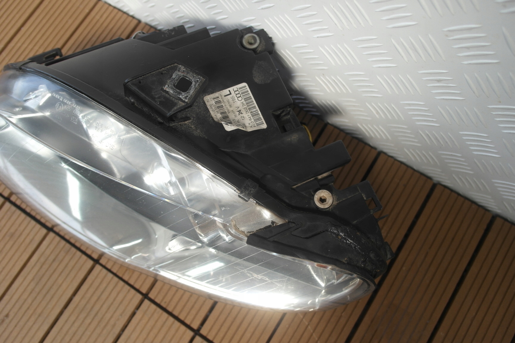 AUDI A4 B7 04-08 light front left front 8E0941003BK EUROPA OE