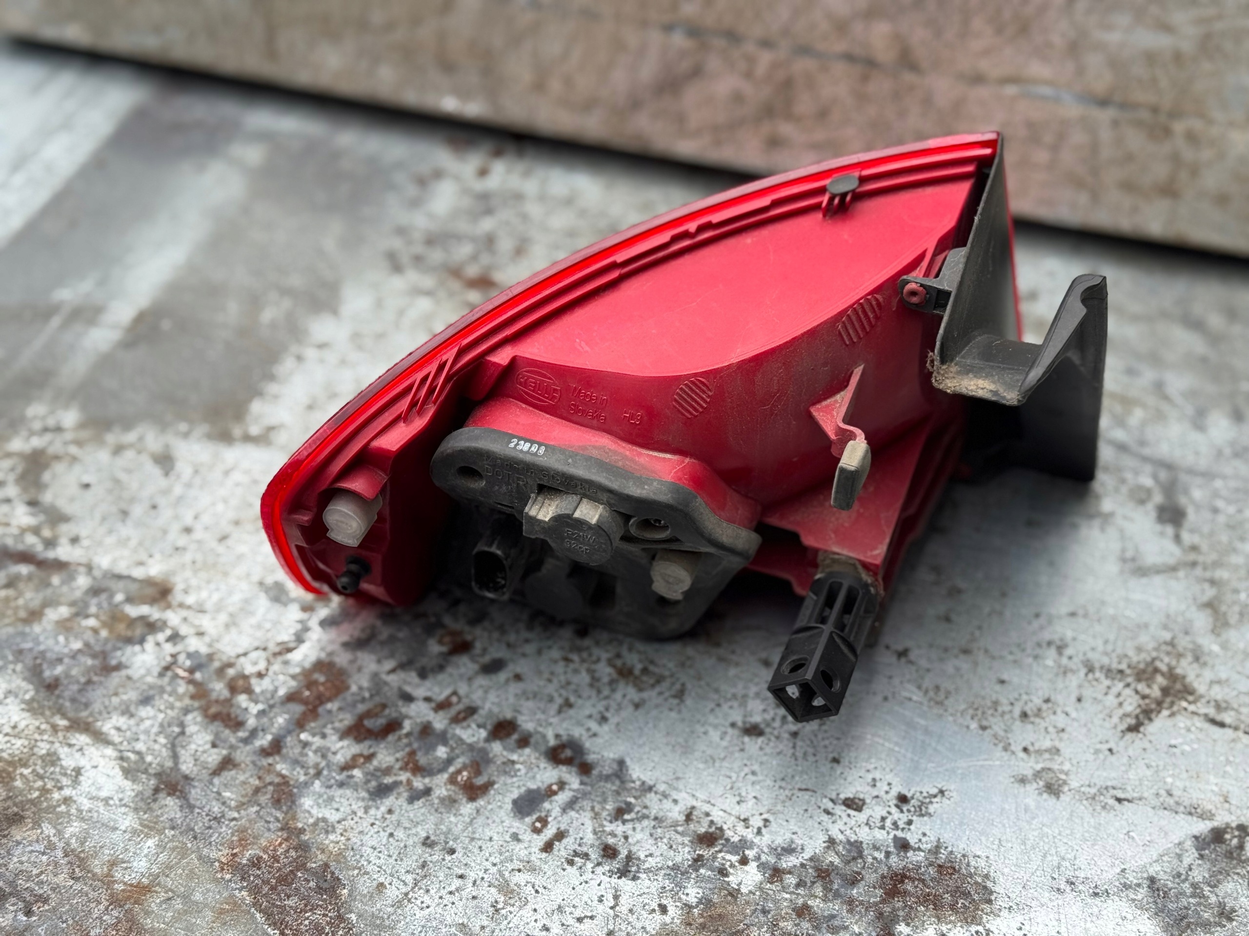 AUDI A4 B8 sedan light right right rear part EU !