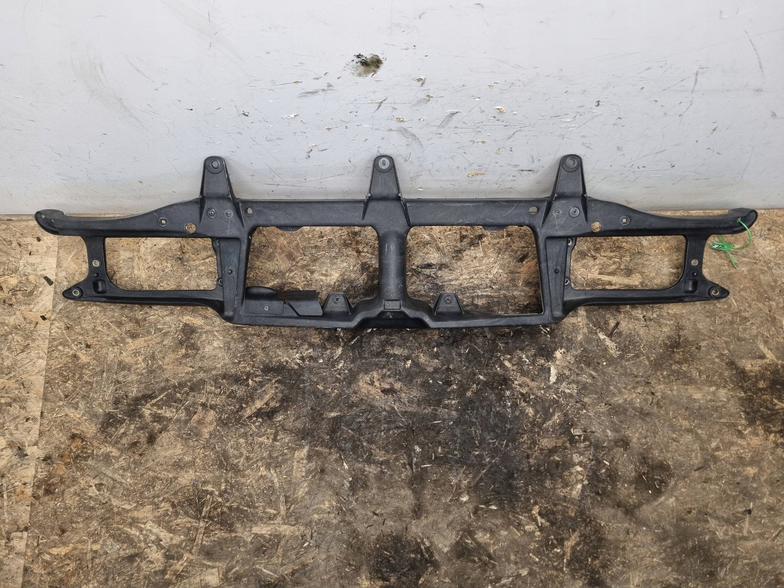 front body wall pillar iron 9127571 VOLVO XC70 and V70 and