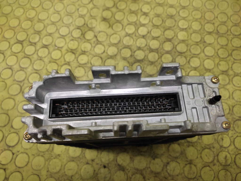 AUDI A4 B5 1.9 TDI control unit of the engine 0281001366/367