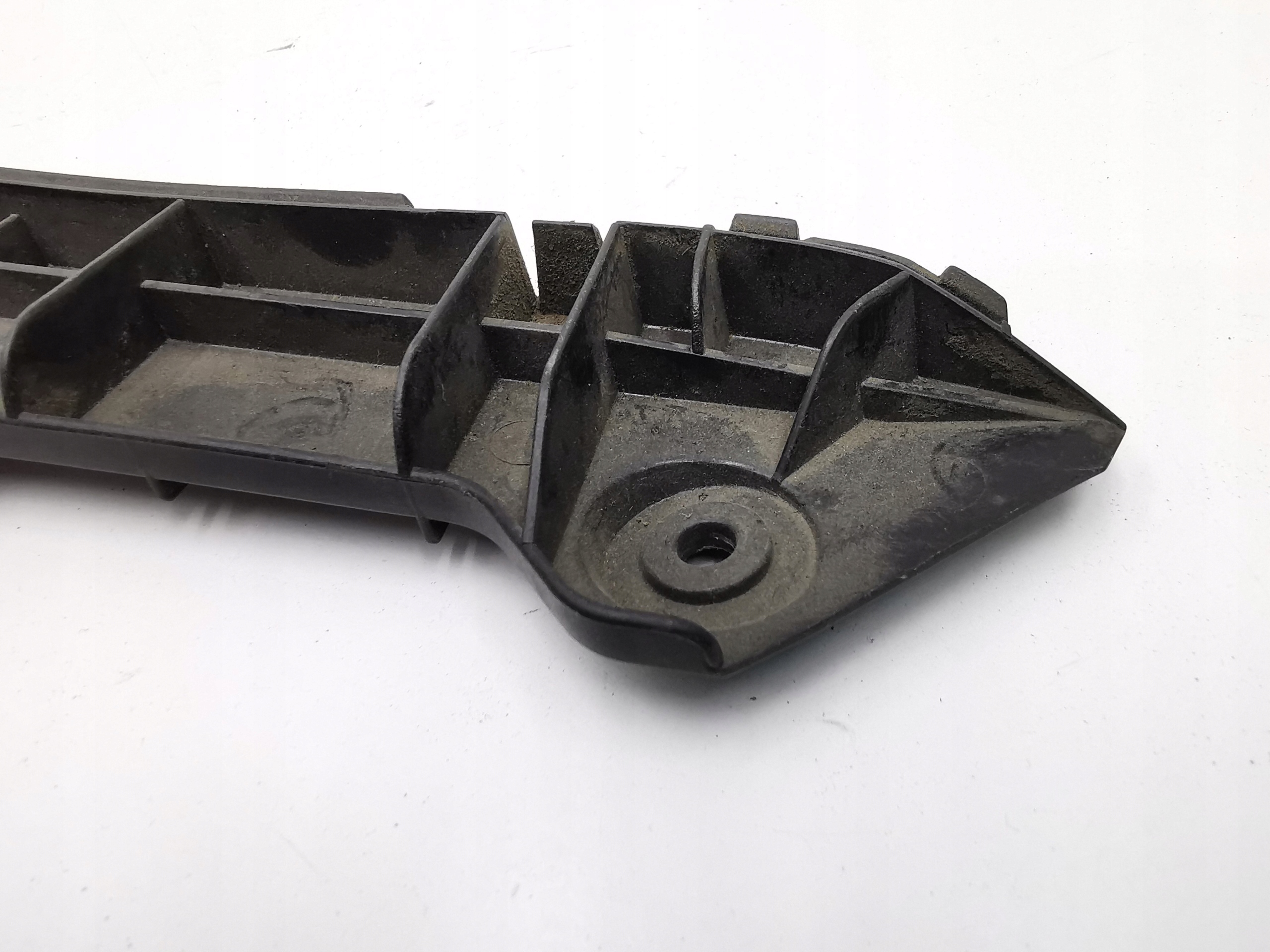 bumper bracket left rear part TOYOTA COROLLA 02-07 E12 HB 52576-02040