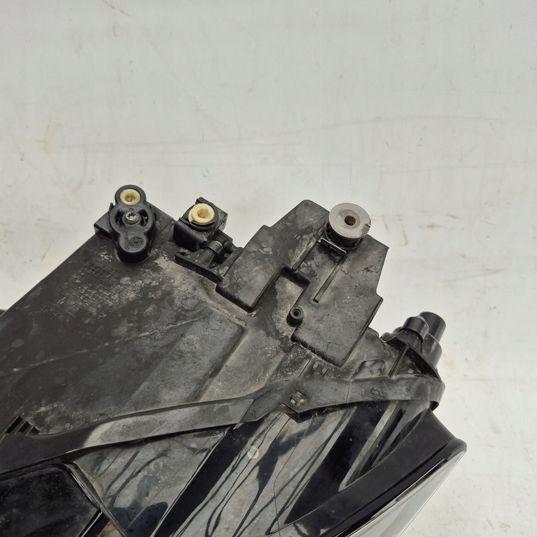 VW SPORTSVAN 14-18 light left front front XENON 517941751B
