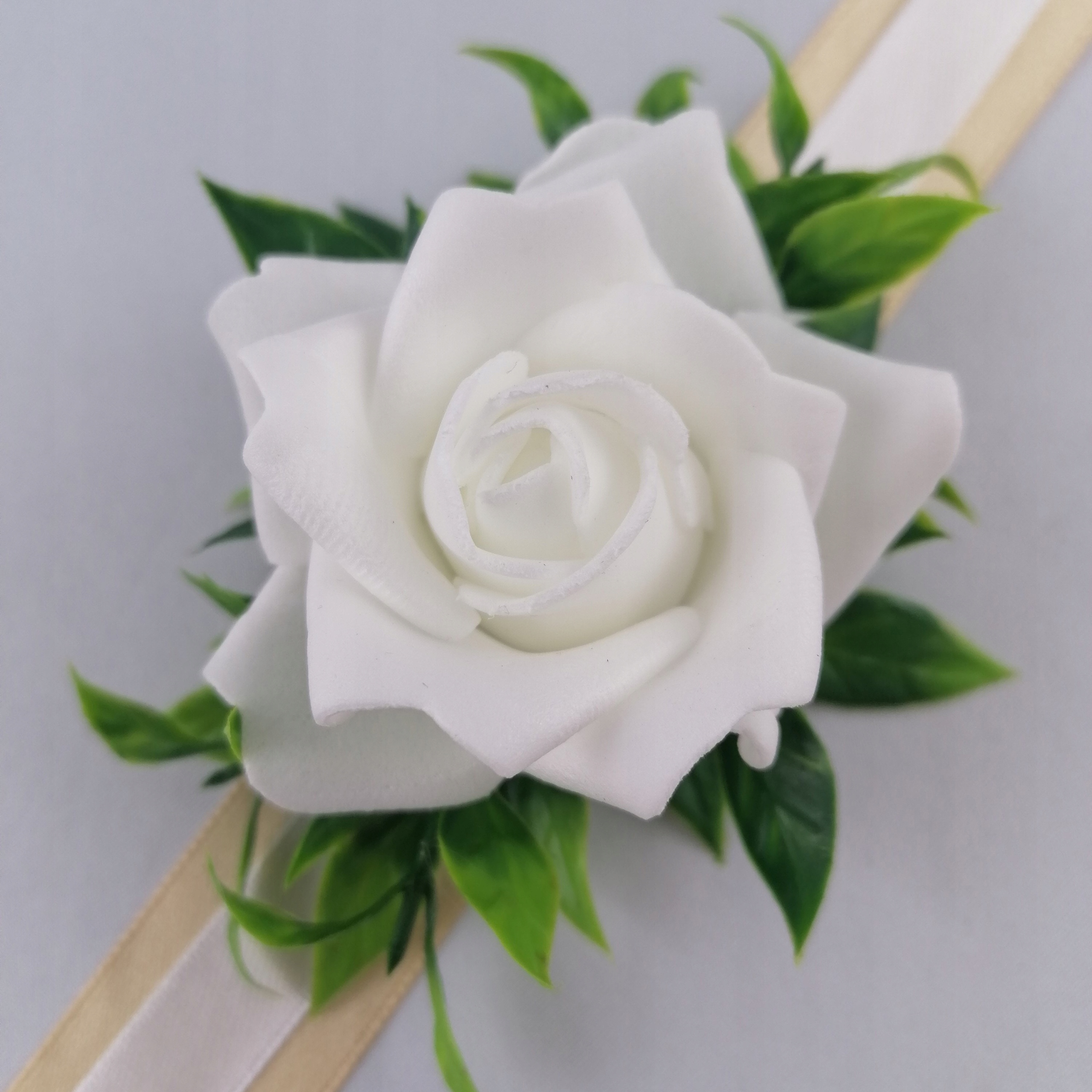 Kotylion na rękę korsarz bukiecik dla druhny wieczór panieński wesele bal Cechy dodatkowe brak