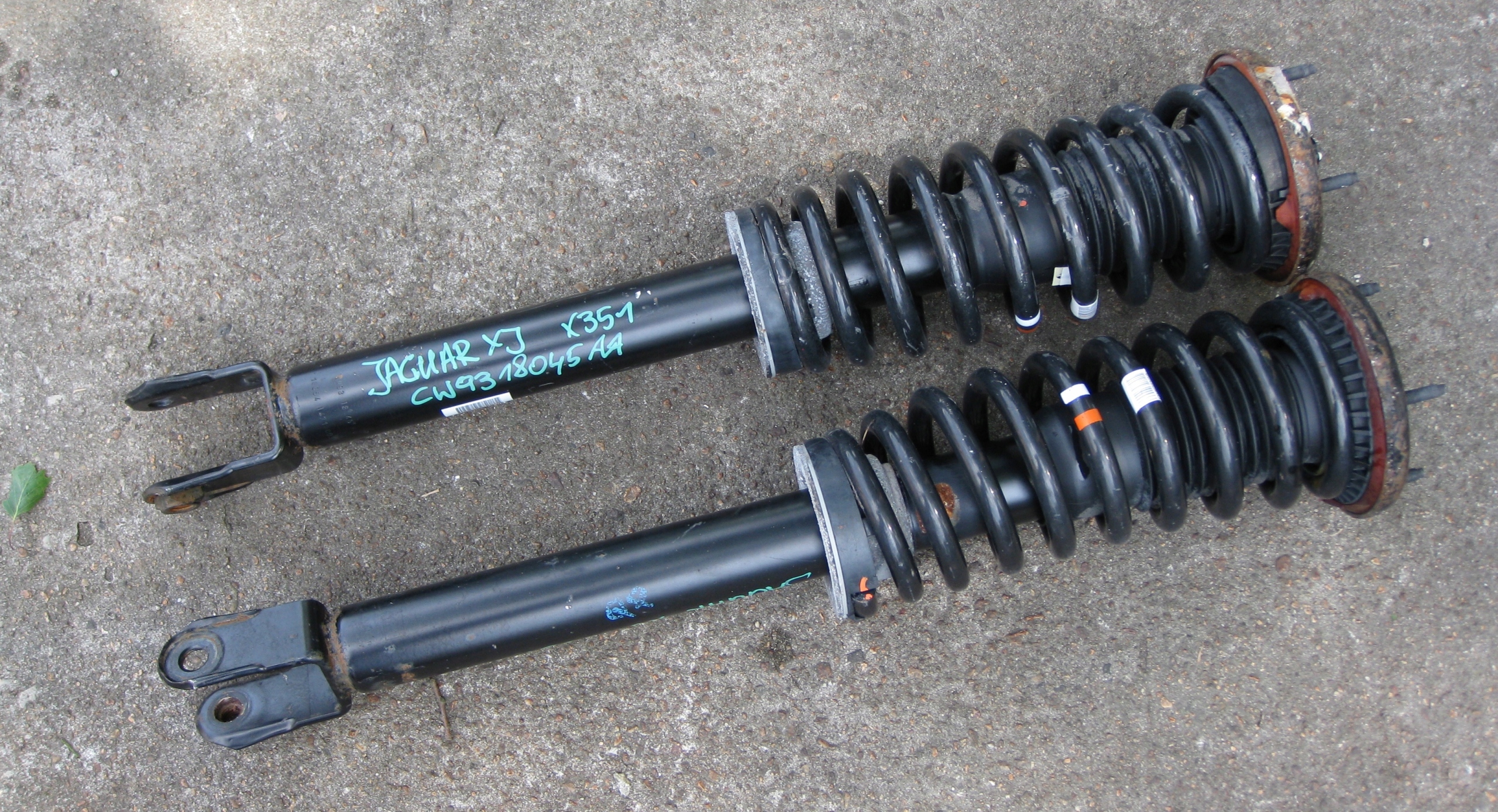 JAGUAR XJ X351 FL 3.0D 16R shock absorber electrical front CW9318045AA