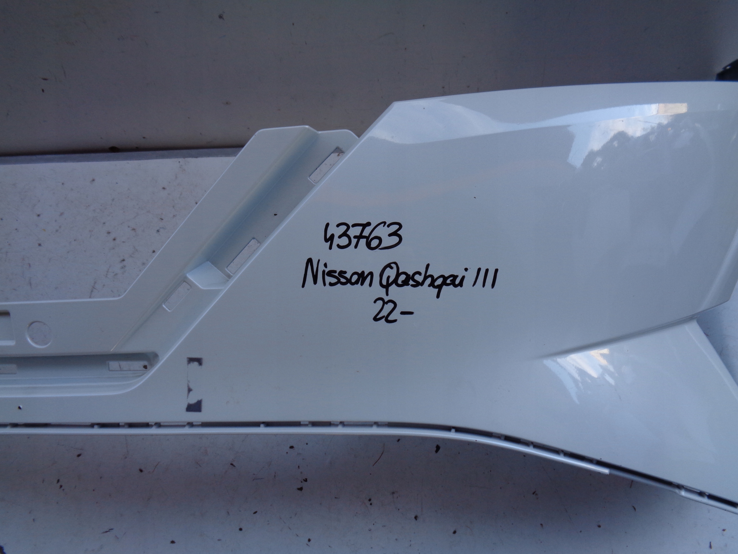 FRONTSTOSSSTANGE NISSAN QASHQAI III 22- NR 43763